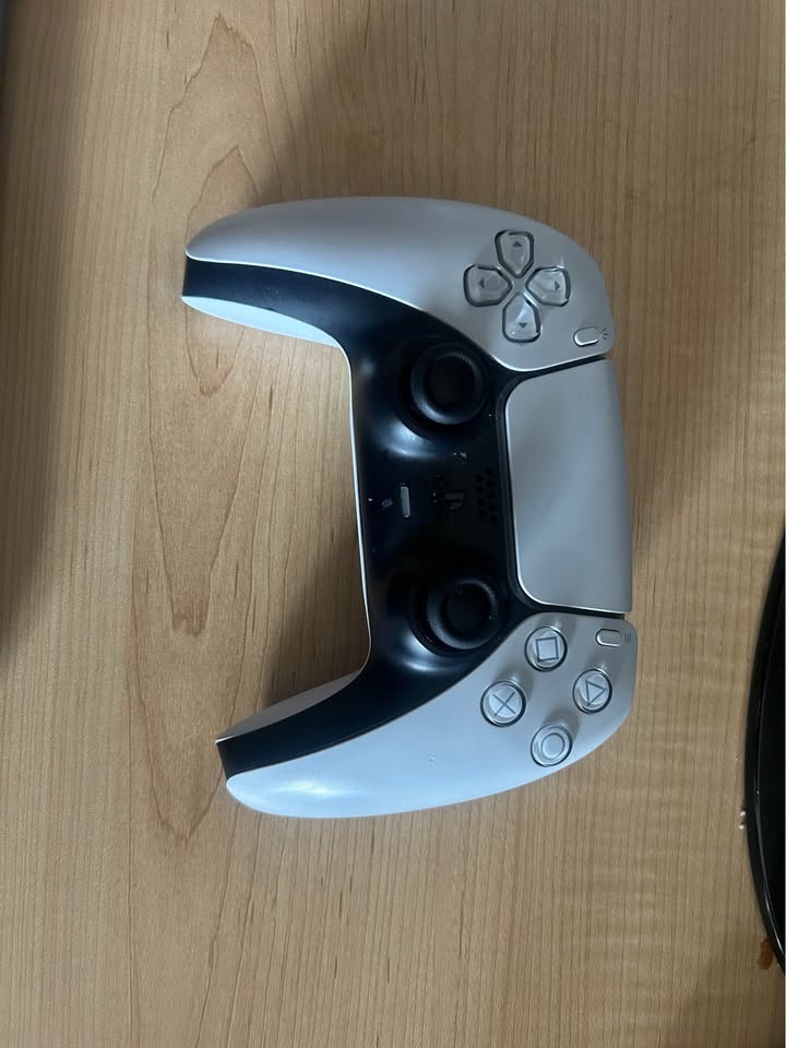 PS5 Slim with Controller and Headset - photo 3