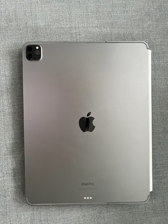 iPad Pro 12.9 + Magic Keyboard + Apple Pencil Combo