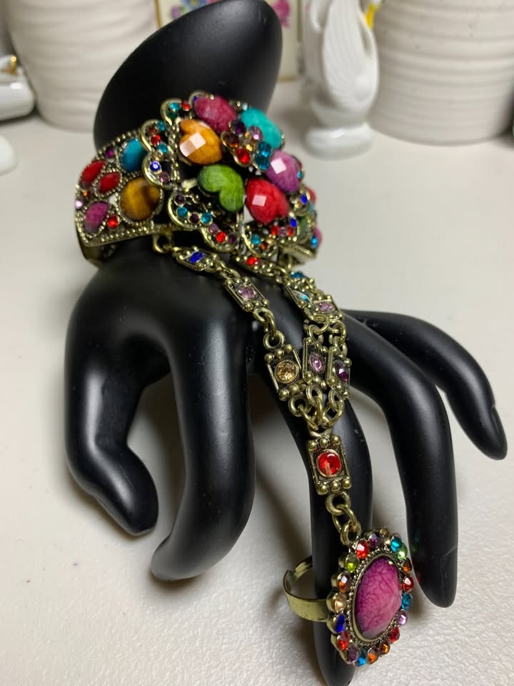 Vintage Bracelet with Chains and Ring - photo 2