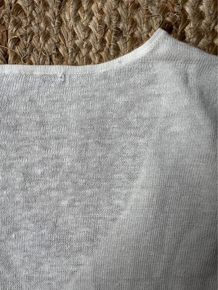 Women’s White Top Size Large - photo 5