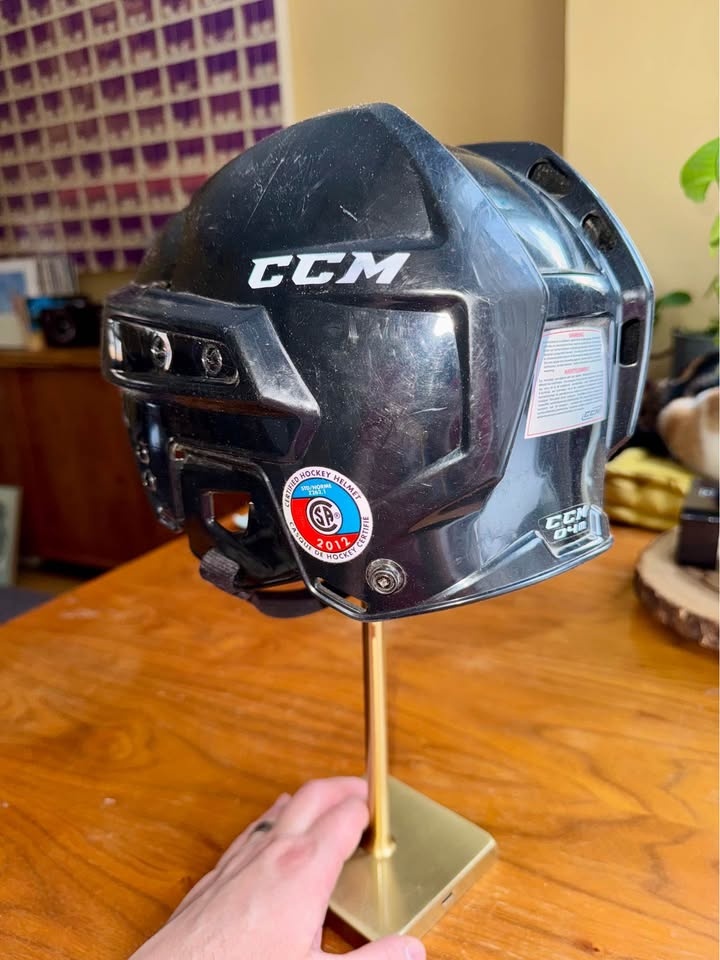 CCM 04M Helmet - excellent condition - photo 2
