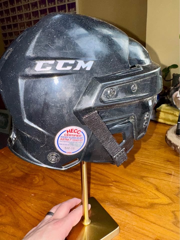 CCM 04M Helmet - excellent condition - photo 4