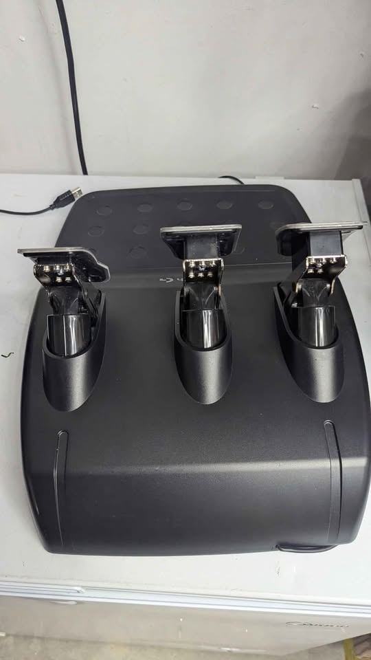 Logitech G29 Driving Force Racing Wheel - photo 5