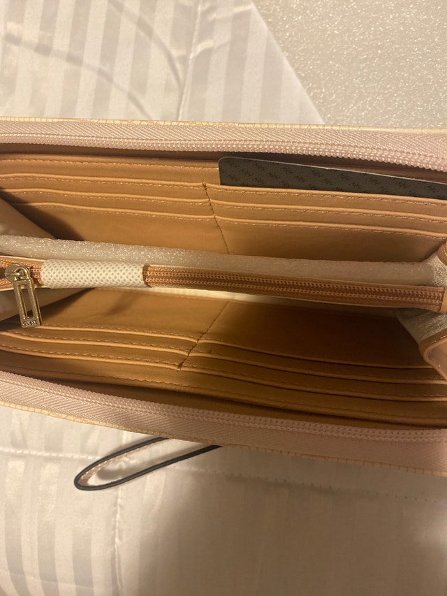 Guess Wrist Wallet - photo 4