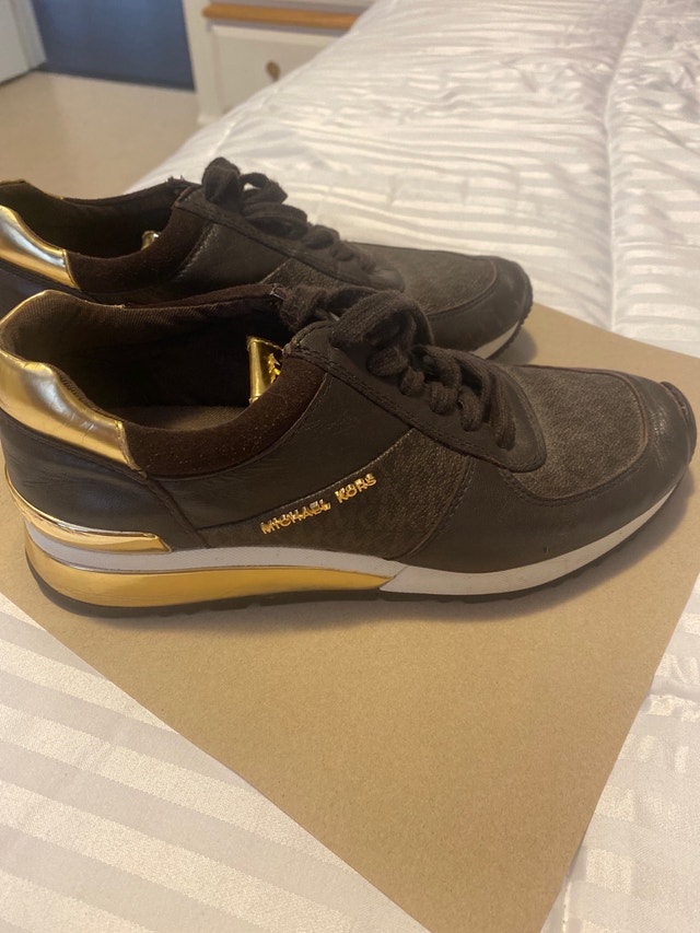 Michael Kors Shoes - Size 7.5