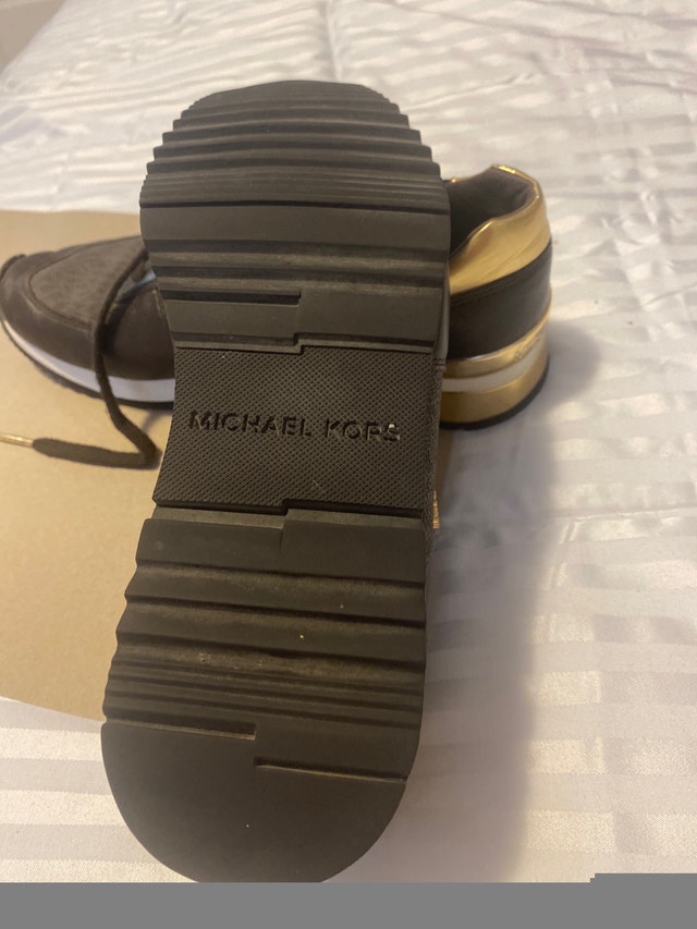 Michael Kors Shoes - Size 7.5 - photo 3