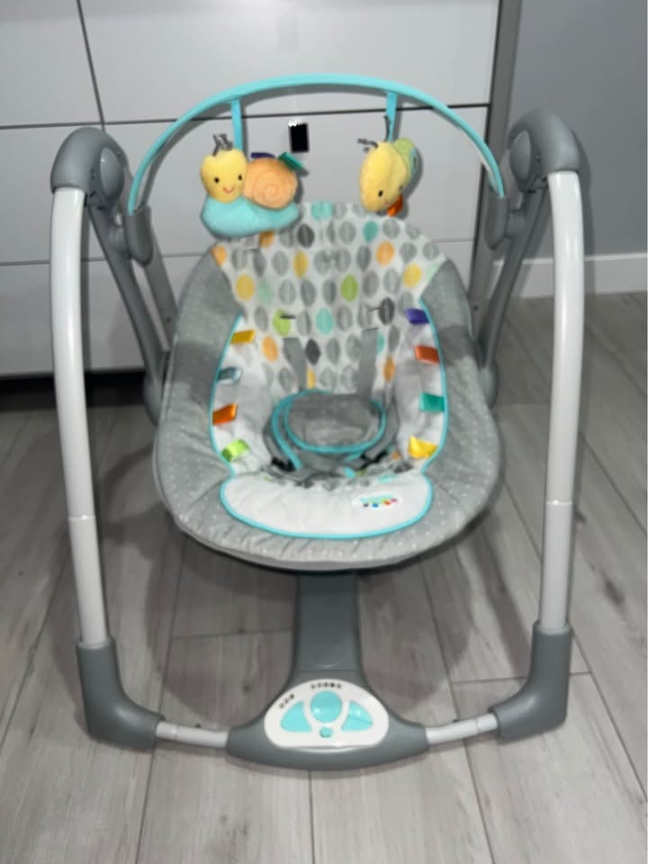 Taggies Baby Swing – Excellent Condition - photo 2