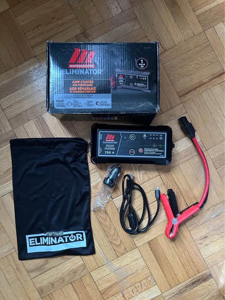 Motomaster Eliminator Jump Starter and USB Power Bank 750-Amp 12 - photo 5