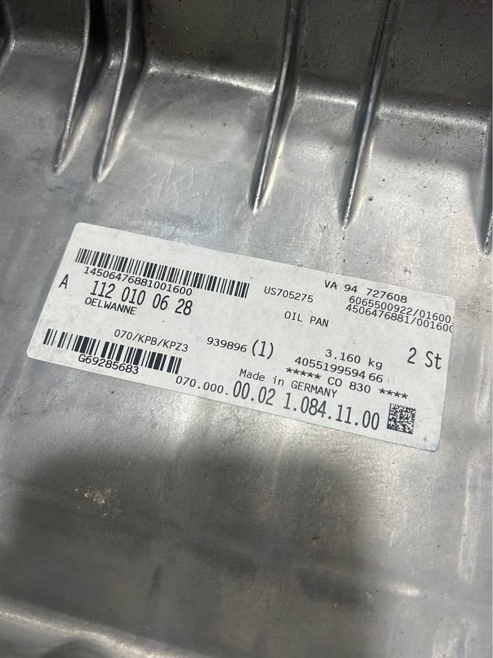 Genuine Mercedes-Benz Oil Pan - photo 2
