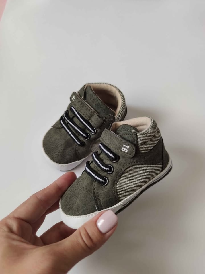 Brand new infant baby shoes 6-12 months