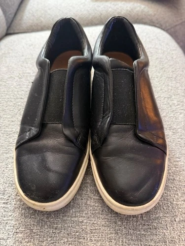 Halogen Shoes Womens 7.5 M Casual Comfort Slip On Sneakers CA579