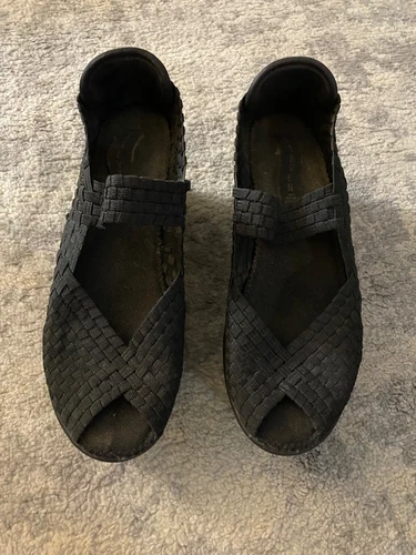 Women's Black Steve Madden Wedged Sandals