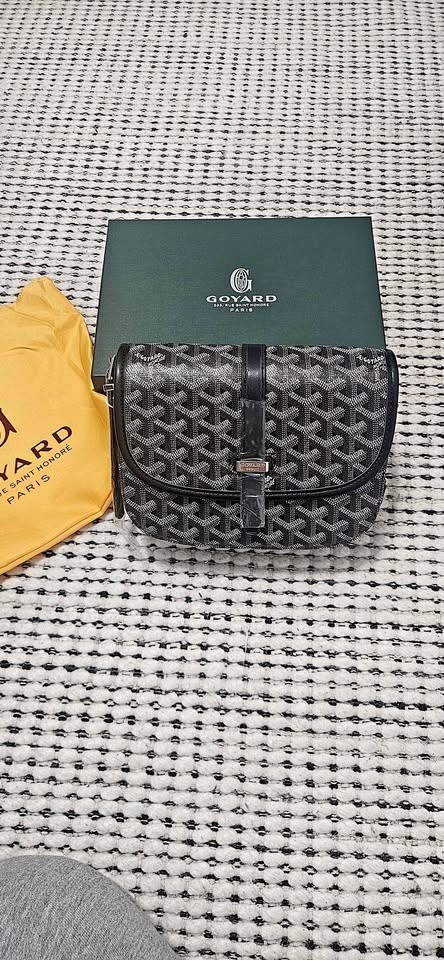 Goyard bag black with box and receipt