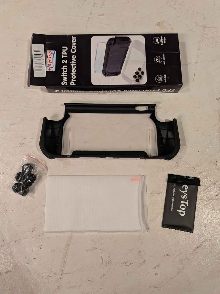 Nintendo Switch 2 Case + Screen Protector - photo 2