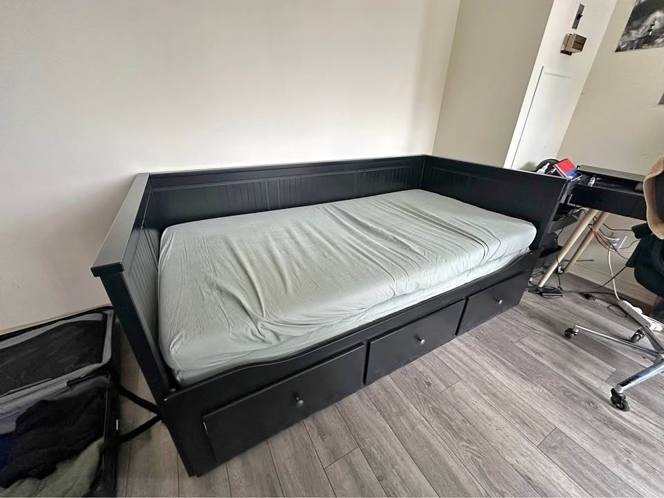 IKEA Hemnes Daybed with Drawers and Mattresses