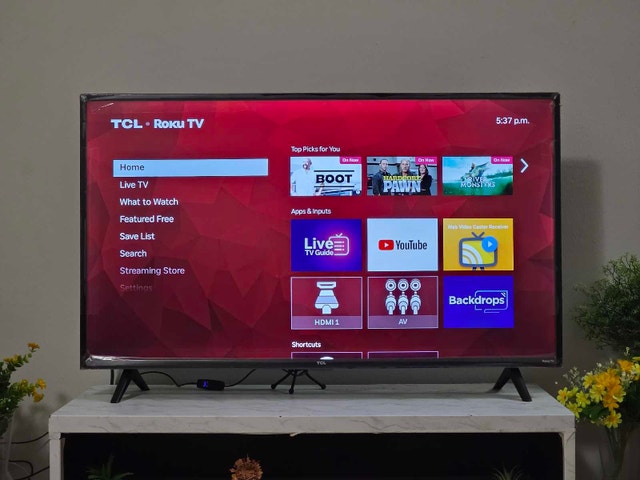 TCL 43" 4K UHD Roku Smart TV - Like New