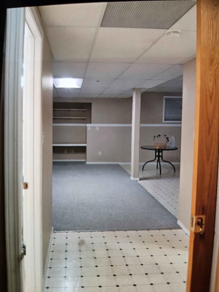 2 Bedroom Basement for Rent - North Side - photo 5
