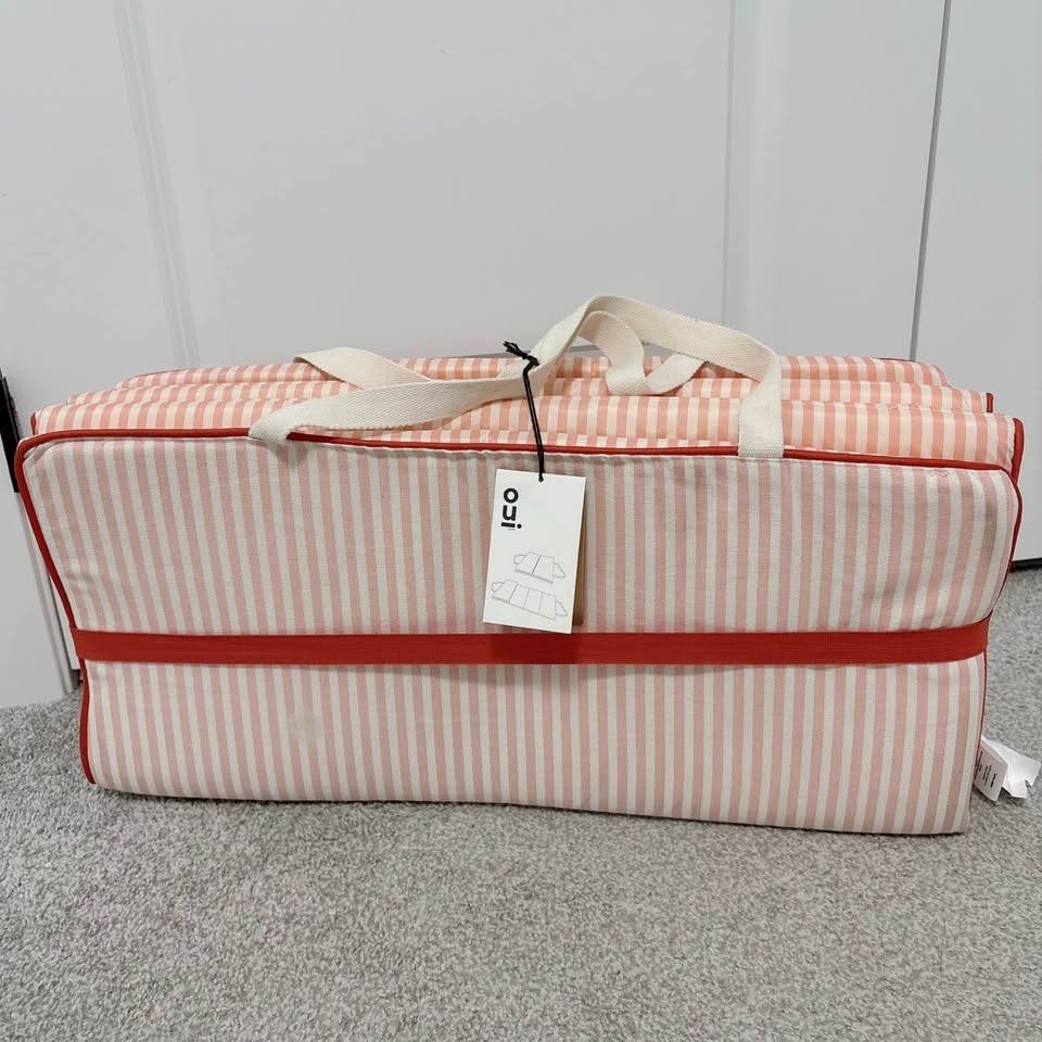 Brand new foldable lounger mat with handles 🏆 - photo 2