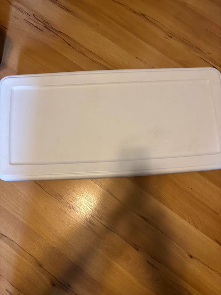 Sterilite 41Qt. /39L bin - photo 2