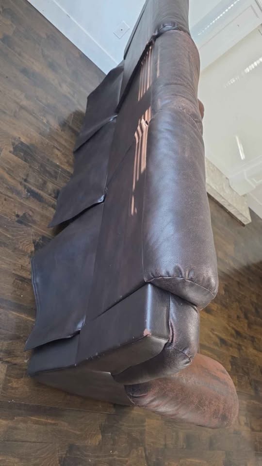 Sofa - photo 2