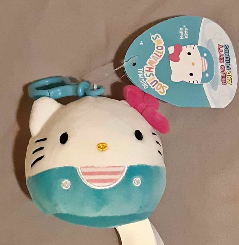 NEW Hello Kitty Sanrio Squishmallow Keychain 🏆