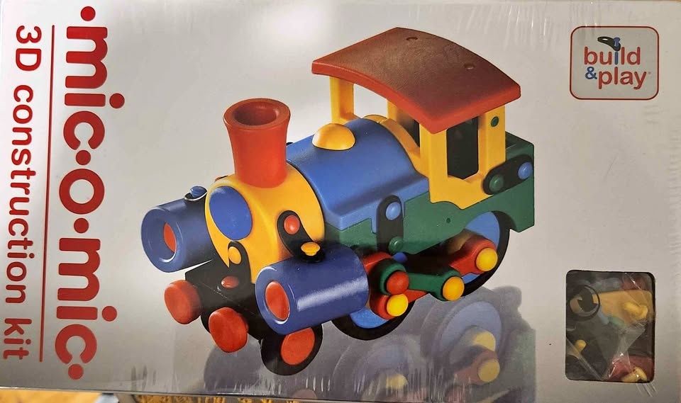 Mastermind Toys Mic-O-Mic Small Locomotive 3D Construction Kit 🏆