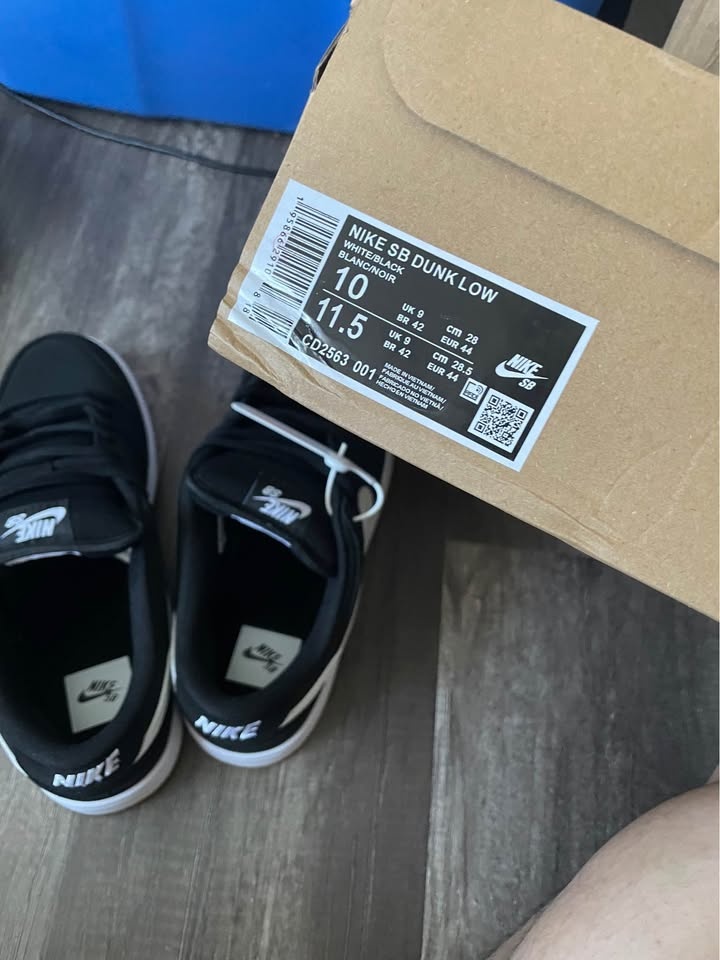 Nike SB Dunk Low Black White Gum - photo 2