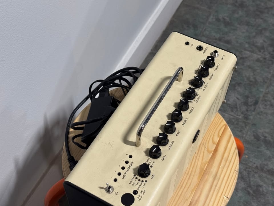 Yamaha THR5 Modeling Combo Amp - photo 3