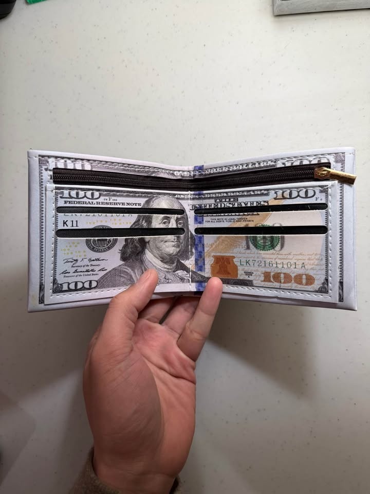 US Dollar Money Wallet - photo 2