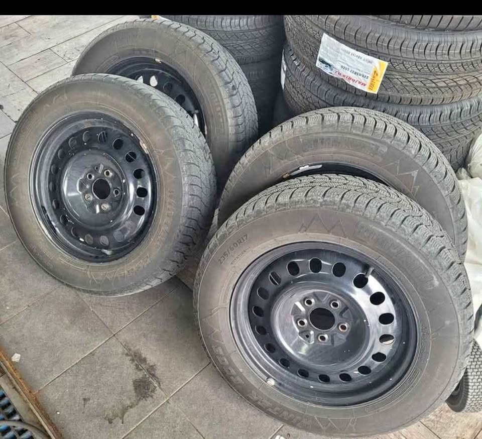 235/60R17 MOTOMASTER WINTER EGDE TIRES + RIMS 🏆