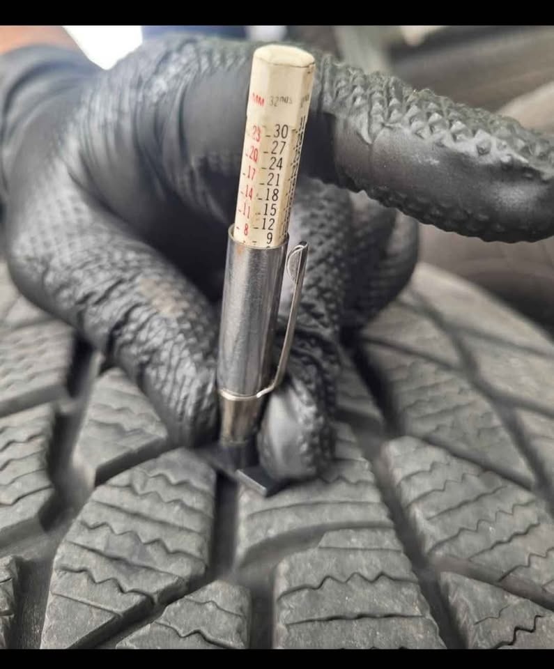235/60R17 MOTOMASTER WINTER EGDE TIRES + RIMS 🏆 - photo 5