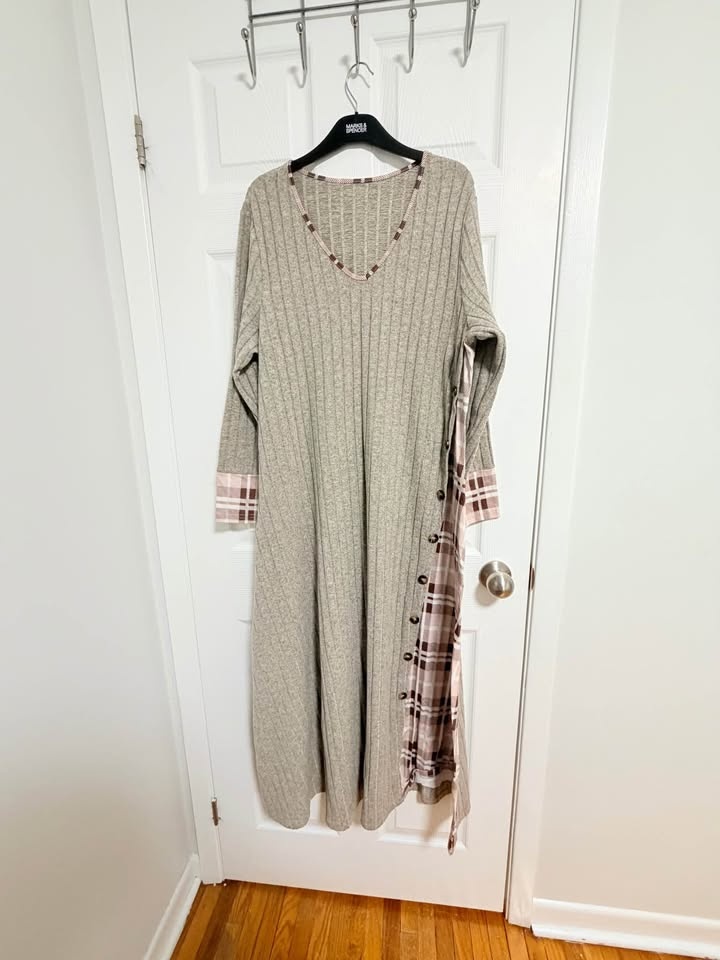 Ribbed Maxi Dress with Plaid Accents - Size XL - photo 4