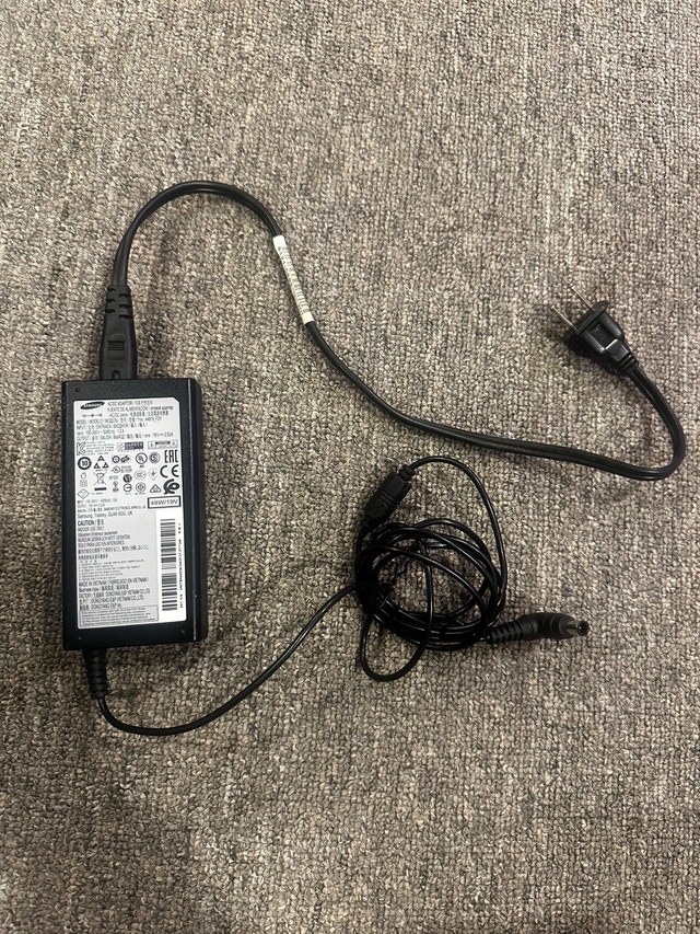 Samsung AC Adapter A4819_FDY 19V 2.53A