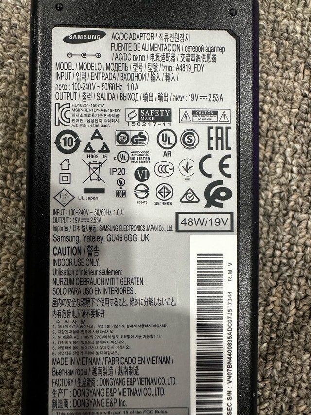 Samsung AC Adapter A4819_FDY 19V 2.53A - photo 2