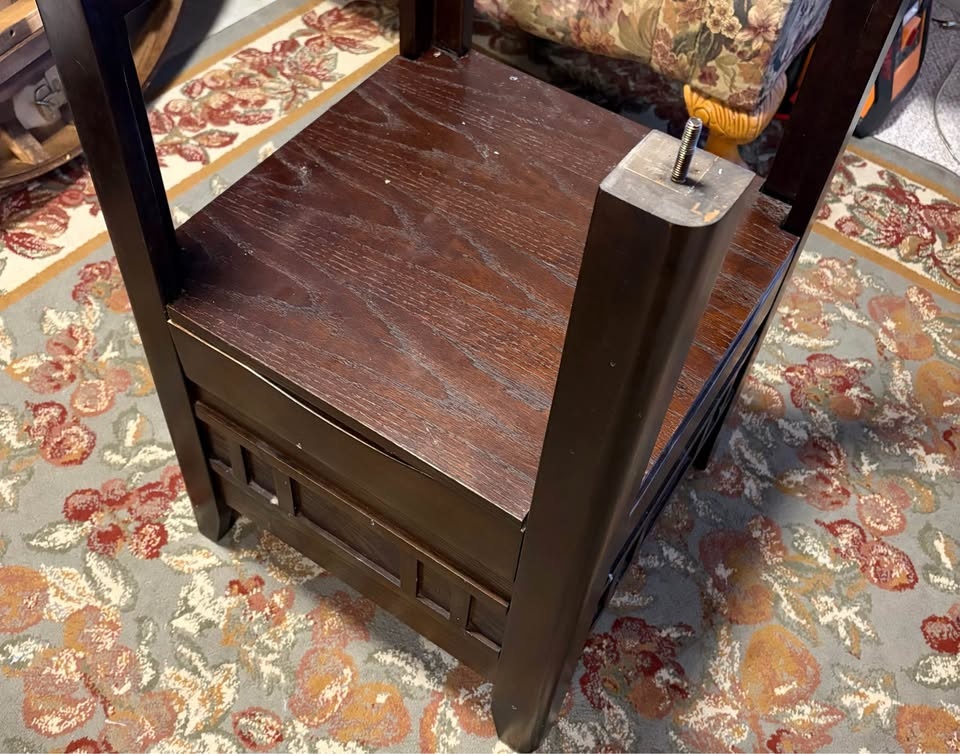 Solid Wood Dining Table – Dark Finish (Disassembled) - photo 2