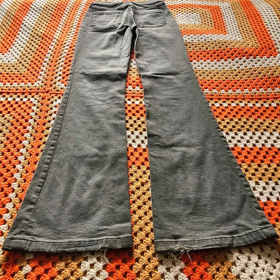 GAP Olive 70s Flare High Rise Womens Jeans 28 6 Tall - photo 2