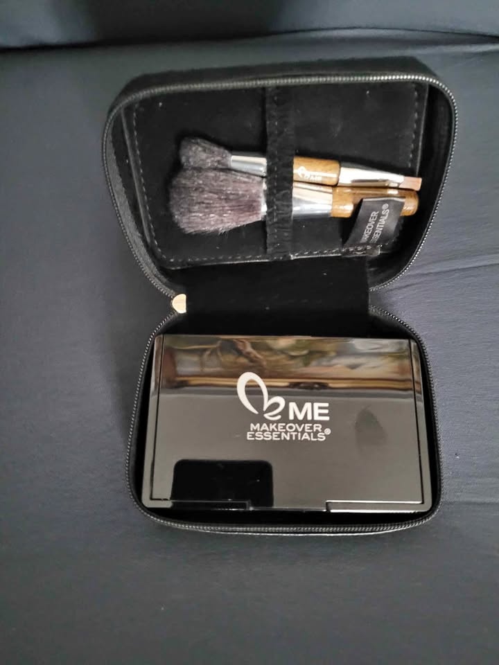 ME MAKEOVER ESSENTIALS
