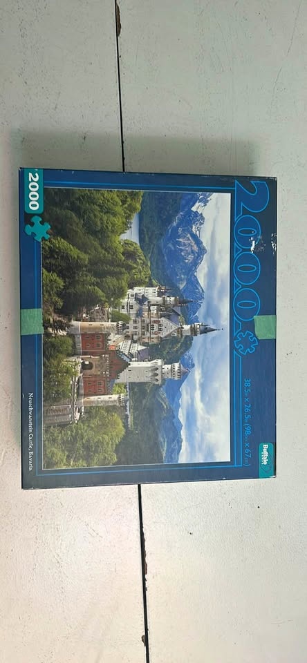 2000 Piece Castle Puzzle - Neuschwanstein