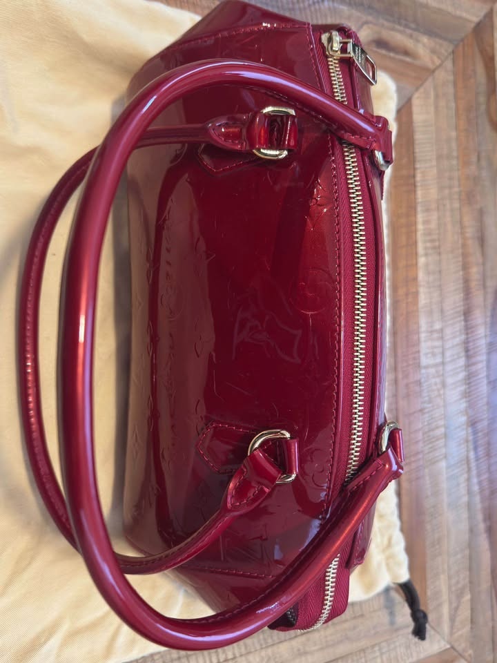 Louis Vuitton Vernis Rosewood Avenue Bag - photo 2