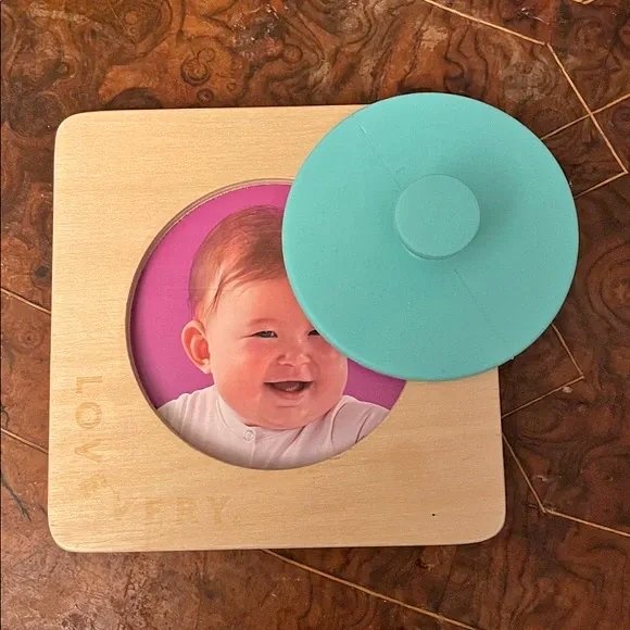 Lovevery Baby’s First Puzzle