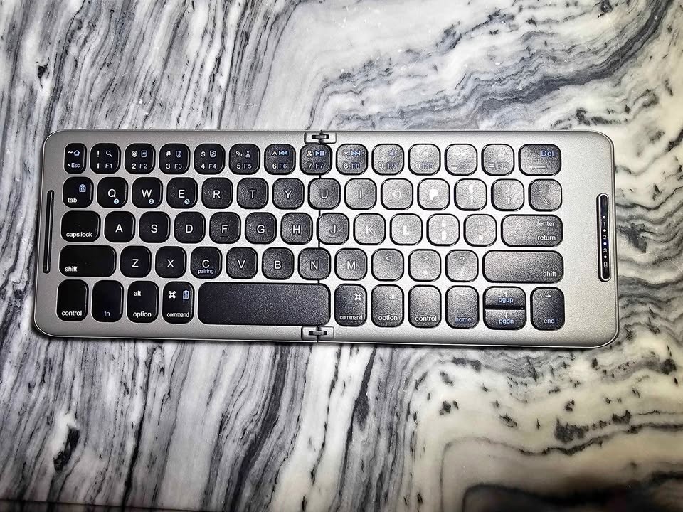 Foldable Pocket Keyboard for 3 Bluetooth Devices