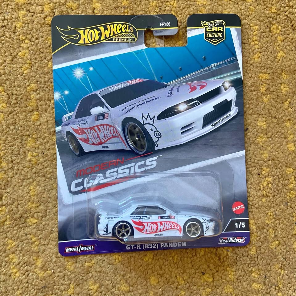 Nissan GT-R R32 Pandem Modern Classics