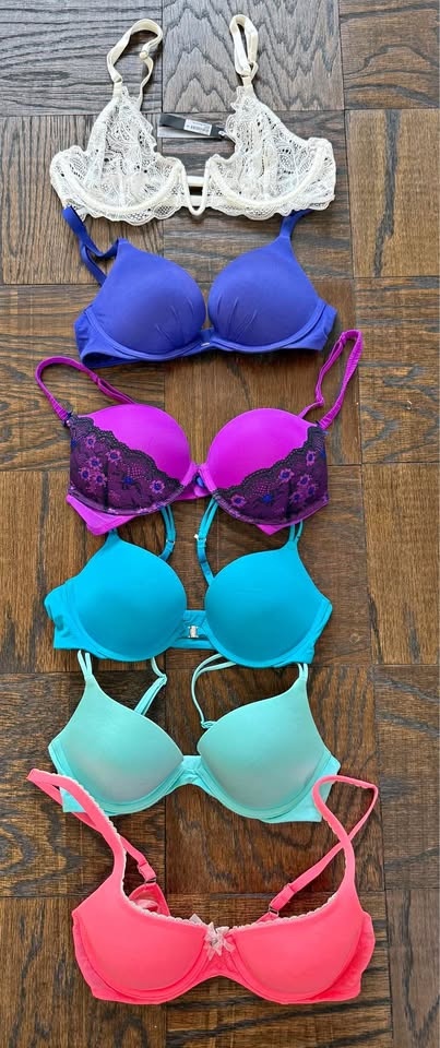 Women’s Bras - NWT & Like New - See Details