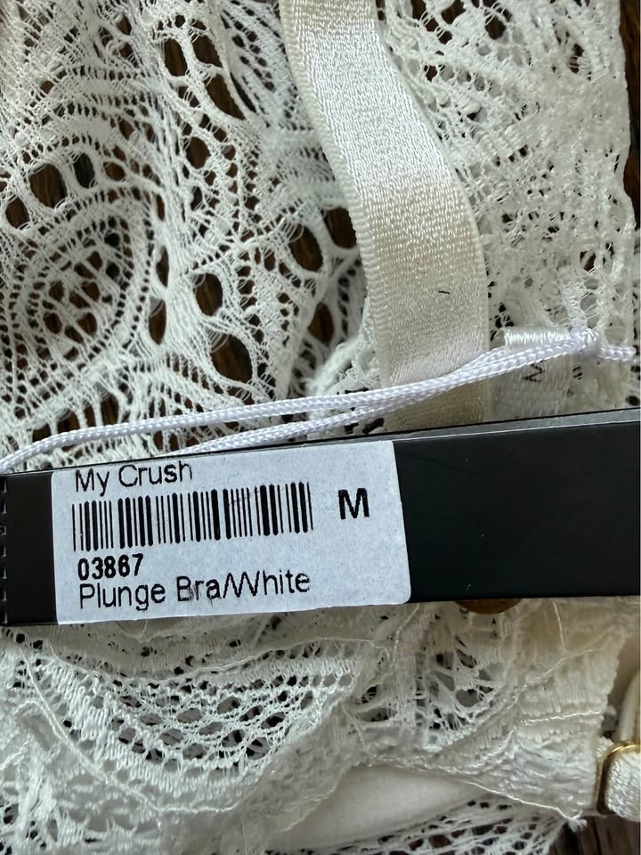 Women’s Bras - NWT & Like New - See Details - photo 3