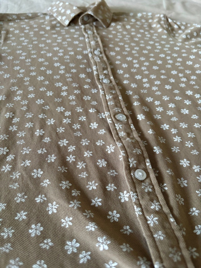 Vintage Floral Pique Shirt in Mocha - photo 4