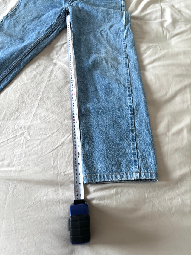 Vintage Levi’s 505 Light Blue Stone Wash Straight-Leg Jeans W28 - photo 4