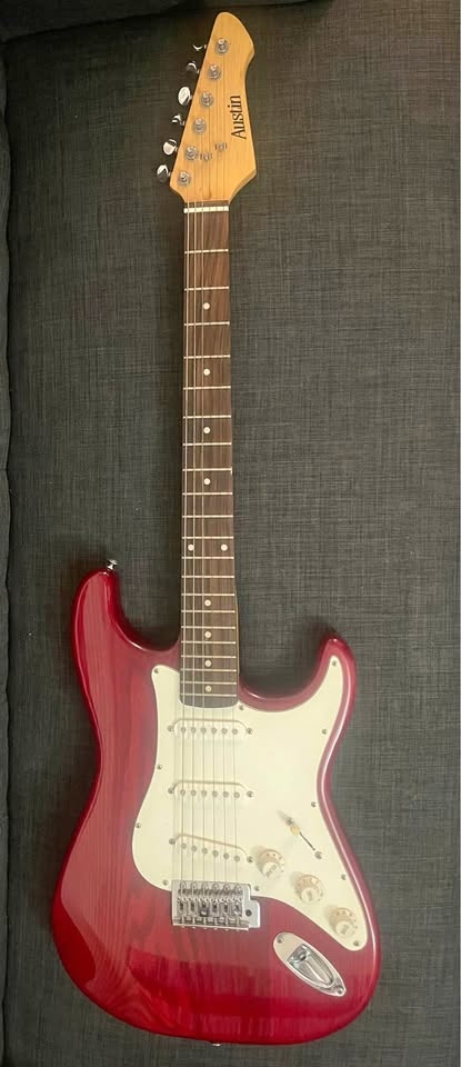 Austin Strat-style Electric Guitar