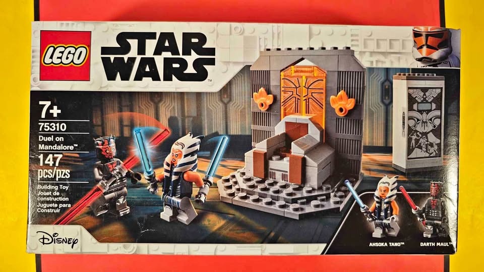 Lego Star Wars 75310 Duel on Mandalore w/ Minifigs Retired