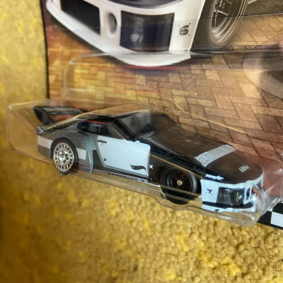 PORSCHE 935 Boulevard Hot Wheels Premium #116 (Sale/Trade) image indicator(2)