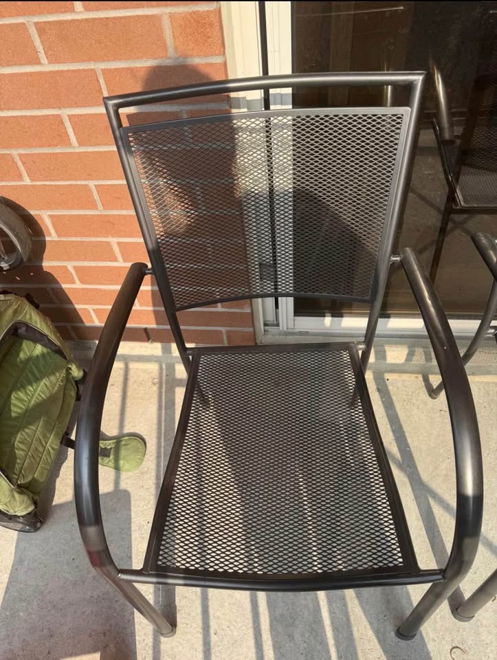 Patio Chairs & Side Table Set - photo 3